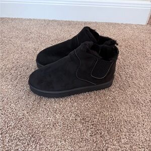 Women’s Short Winter Boots